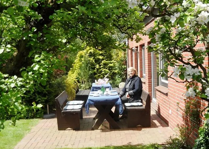 Kuenstlergarten Haus 2 *